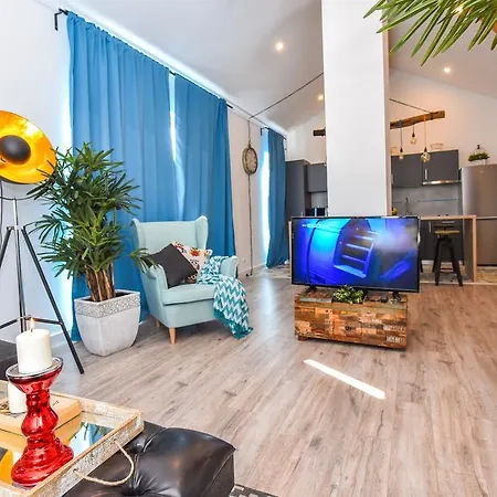 Апартаменти Parliament & River View *