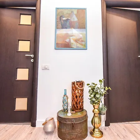 Parliament & River View