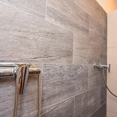 Апартаменти Parliament & River View Бухарест