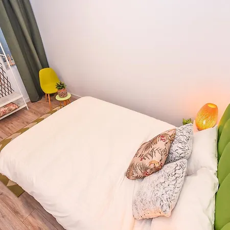 Apartment Parliament & River View