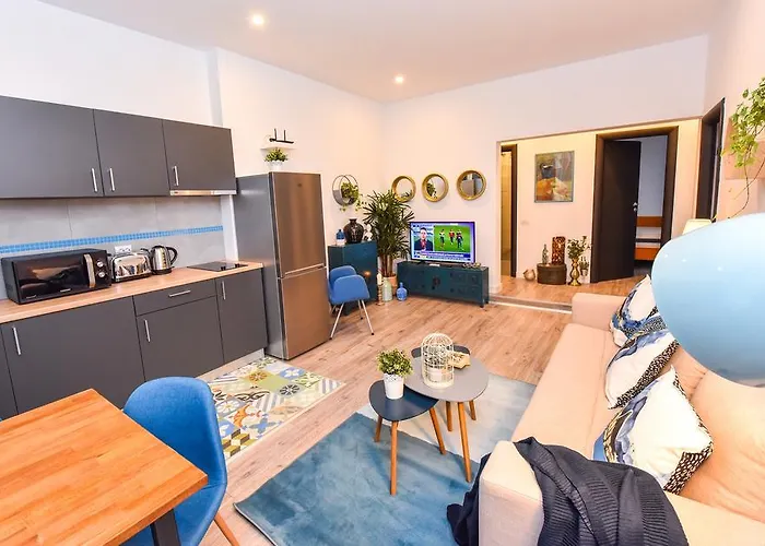 Parliament & River View Appartamento *