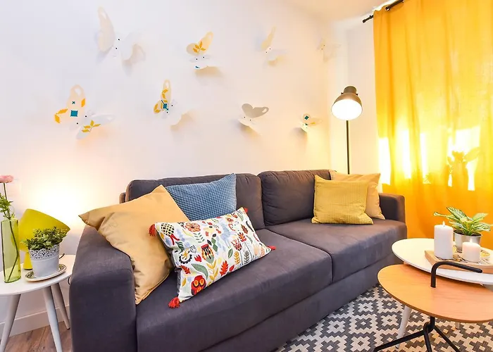 Parliament & River View Bukarest