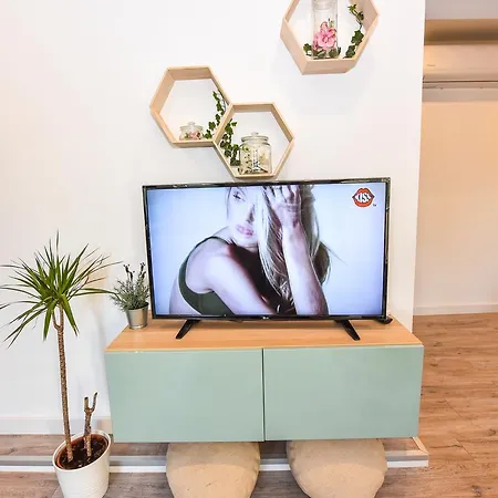 Parliament & River View