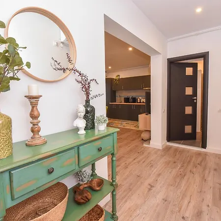 Parliament & River View Appartement