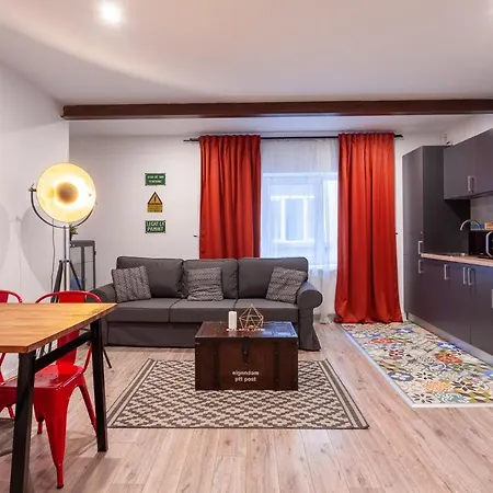 Parliament & River View